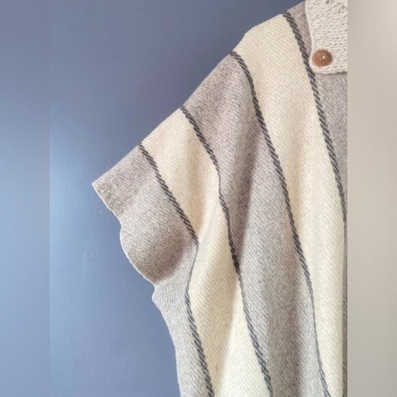 Vintage Fringe Poncho Cape Cottagecore Wool Blend Autumn Shawl - Picture 5 of 13